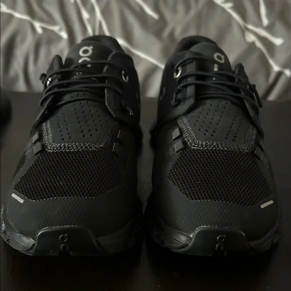 On Running Black Athletic Shoes - Picture 8 of 8